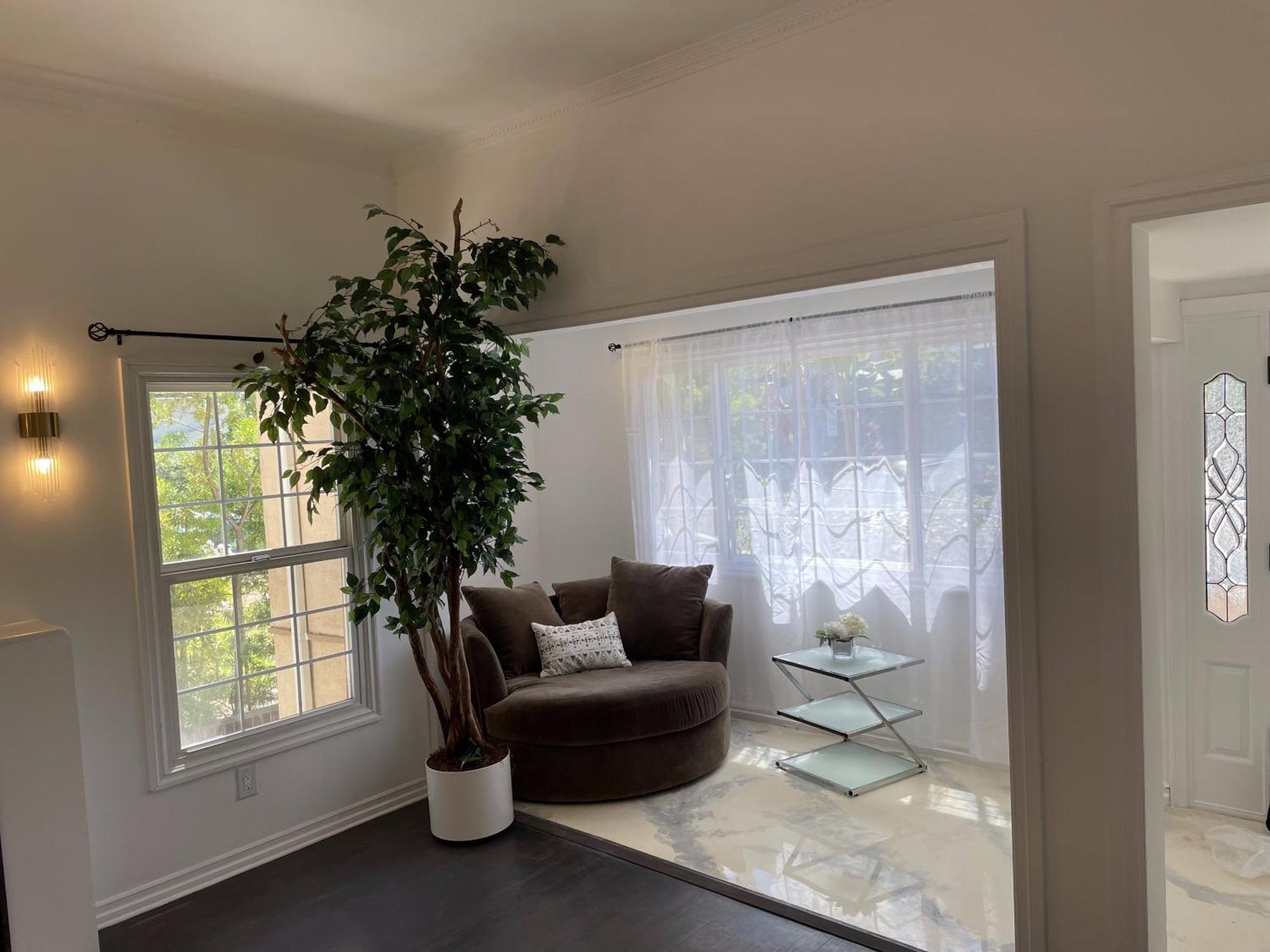 Lux Beverly Hills Los Angeles